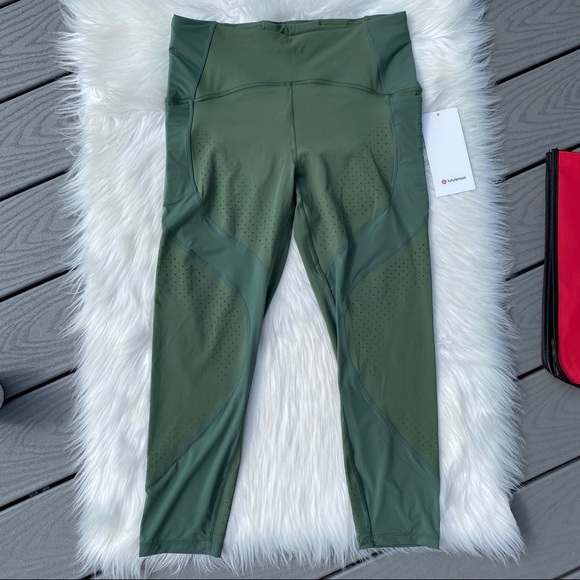 Lululemon Uncovered Strength Crop Leggings - Picture 2 of 7